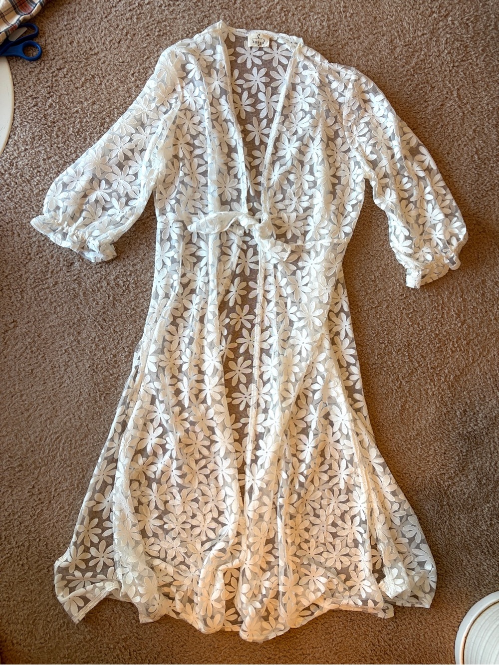 Gorgeous Ember Long Daisy White See-Through Shawl with Sash